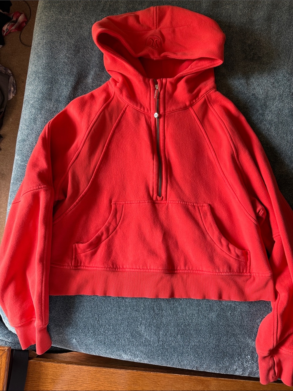 Lululemon Scuba Oversized 1/2 Zip Hoodie
Autumn Red M\L